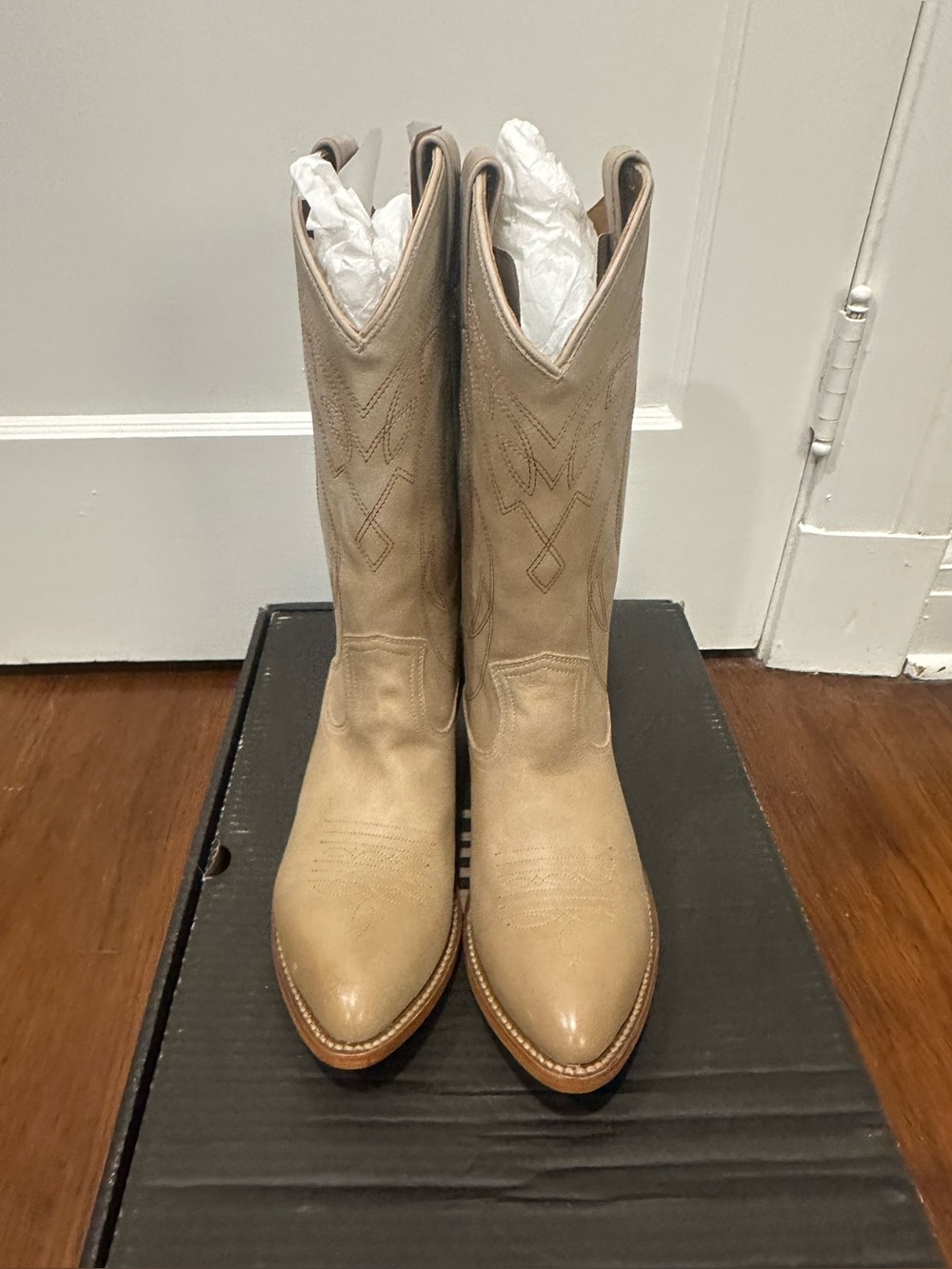 Frye Billy Deco Stitch Boots - Picture 2 of 3